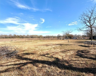 3248 Dale Ln - Photo Thumbnail 8