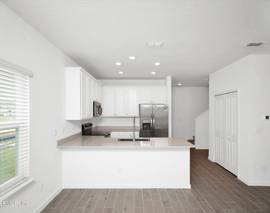 348 Rosemont Drive - Photo Thumbnail 10