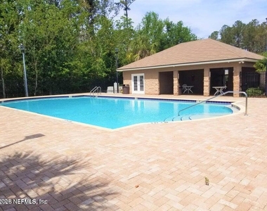 7920 Merrill Road - Photo Thumbnail 12