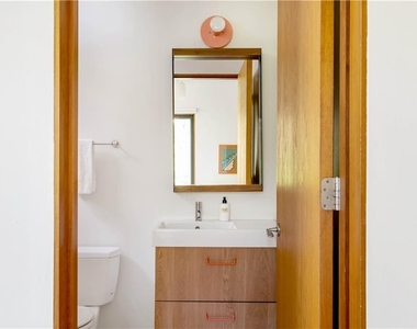 515 Claire Drive Ne - Photo Thumbnail 44
