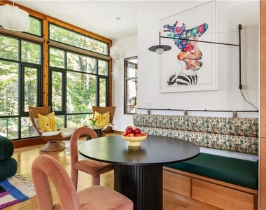 515 Claire Drive Ne - Photo Thumbnail 19