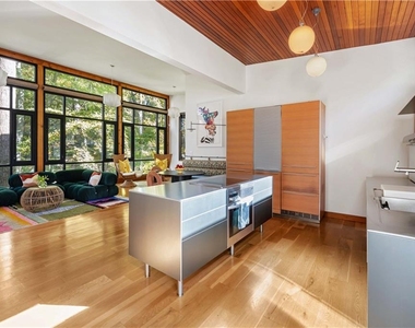 515 Claire Drive Ne - Photo Thumbnail 31
