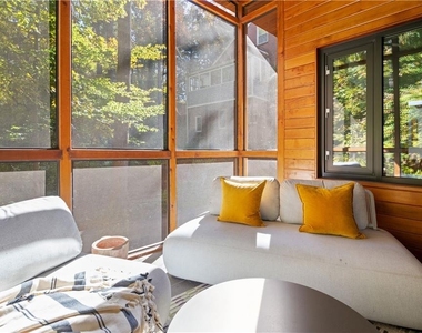 515 Claire Drive Ne - Photo Thumbnail 65