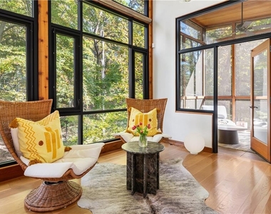 515 Claire Drive Ne - Photo Thumbnail 14