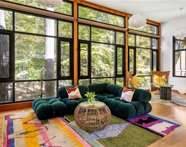 515 Claire Drive Ne - Photo Thumbnail 7