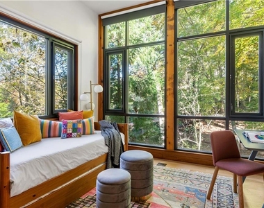 515 Claire Drive Ne - Photo Thumbnail 55