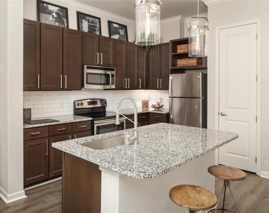 306 Ardmore Circle Nw - Photo Thumbnail 1