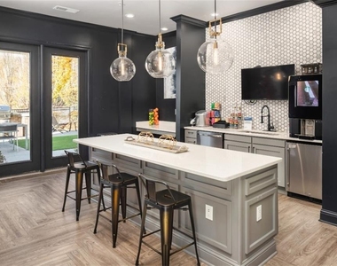 306 Ardmore Circle Nw - Photo Thumbnail 20