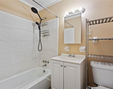 1201 Shoreham Drive - Photo Thumbnail 12