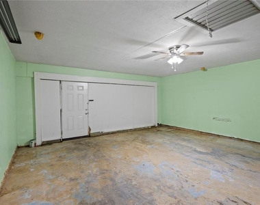 1201 Shoreham Drive - Photo Thumbnail 19