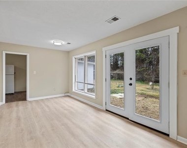 1201 Shoreham Drive - Photo Thumbnail 5