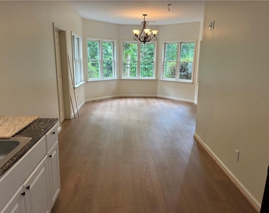 2502 Oak Hill Overlook - Photo Thumbnail 15