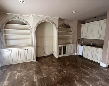 2502 Oak Hill Overlook - Photo Thumbnail 5