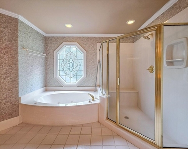 2502 Oak Hill Overlook - Photo Thumbnail 31