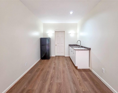 2502 Oak Hill Overlook - Photo Thumbnail 37