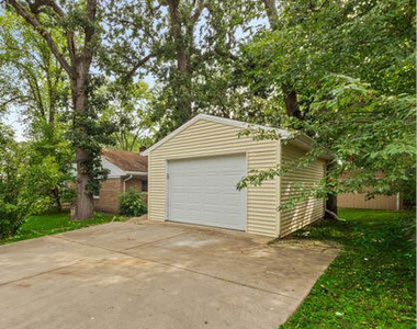 19 Apple Lane - Photo Thumbnail 8