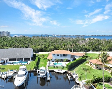 6448 Griffin Boulevard - Photo Thumbnail 43