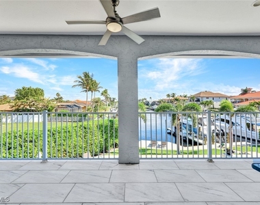 6448 Griffin Boulevard - Photo Thumbnail 20