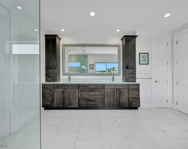 6448 Griffin Boulevard - Photo Thumbnail 23