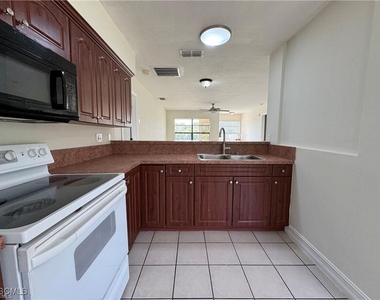 645 Homestead Road S - Photo Thumbnail 6