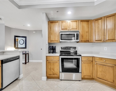 2743 1st Street - Photo Thumbnail 11
