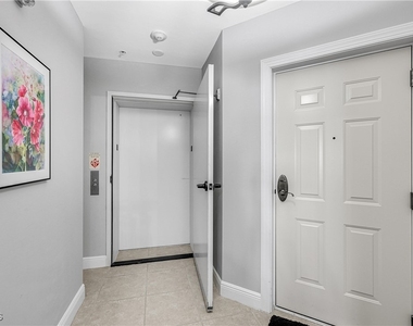 2743 1st Street - Photo Thumbnail 5