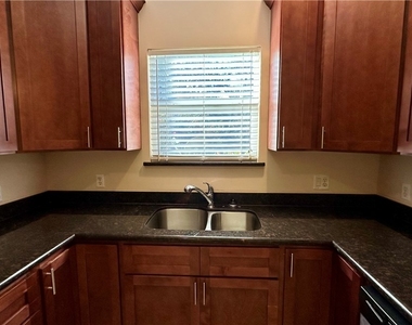 4380 Lazio Way - Photo Thumbnail 6