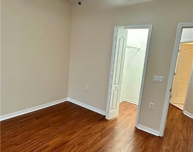 4380 Lazio Way - Photo Thumbnail 31