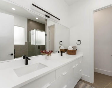 3410 Baer Street - Photo Thumbnail 22
