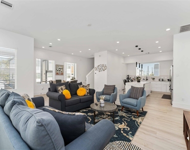 3410 Baer Street - Photo Thumbnail 13