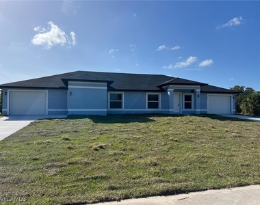 374 Compese Avenue S - Photo Thumbnail 1