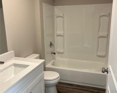 374 Compese Avenue S - Photo Thumbnail 7