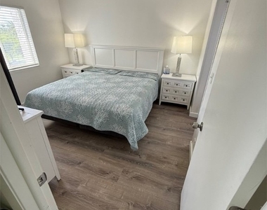 2875 Palm Beach Boulevard - Photo Thumbnail 4