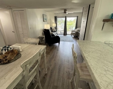 2875 Palm Beach Boulevard - Photo Thumbnail 12