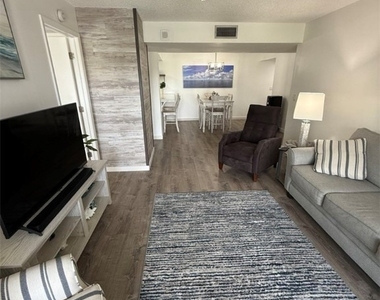 2875 Palm Beach Boulevard - Photo Thumbnail 3