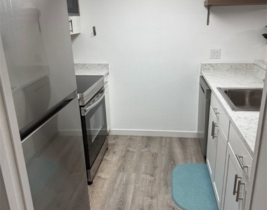 2875 Palm Beach Boulevard - Photo Thumbnail 2