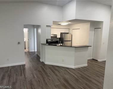 8285 Ibis Club Drive - Photo Thumbnail 10