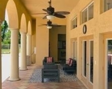 8285 Ibis Club Drive - Photo Thumbnail 7