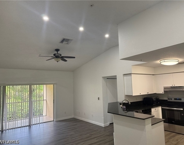 8285 Ibis Club Drive - Photo Thumbnail 11