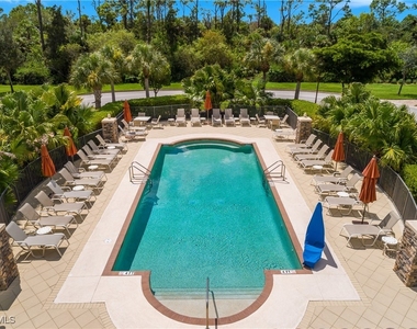 9832 Venezia Circle - Photo Thumbnail 1