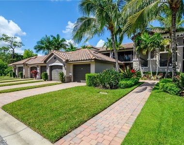 9832 Venezia Circle - Photo Thumbnail 3