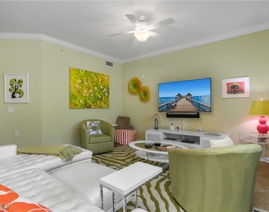 9832 Venezia Circle - Photo Thumbnail 8