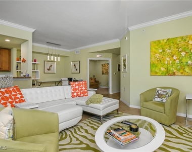9832 Venezia Circle - Photo Thumbnail 9