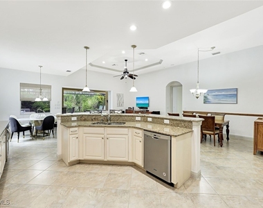 7655 Martino Circle - Photo Thumbnail 10