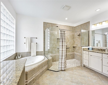 7655 Martino Circle - Photo Thumbnail 16