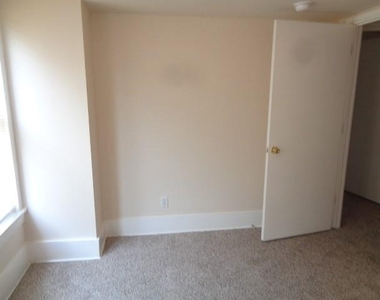3230 Ohio Street - Photo Thumbnail 9
