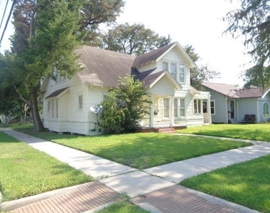 3230 Ohio Street - Photo Thumbnail 4