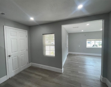 2508 Texas Avenue - Photo Thumbnail 9