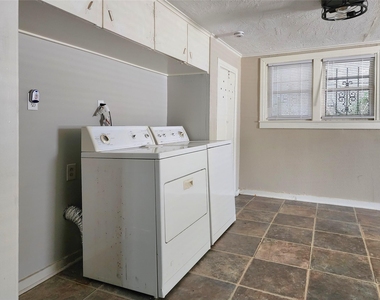 6306 Stillman Street - Photo Thumbnail 17