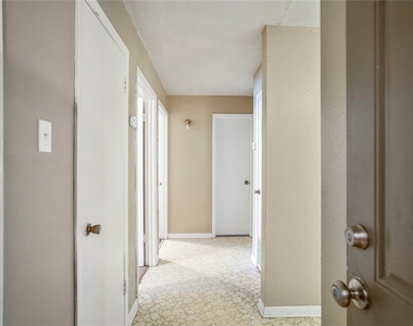 3532 Midwest Drive - Photo Thumbnail 6